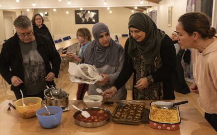 Beboerne fra Sønderpark, Ringsted Almene Boligselskab havde selv medbragt maden på buffeten. Tekst og foto: Julie Grothen
